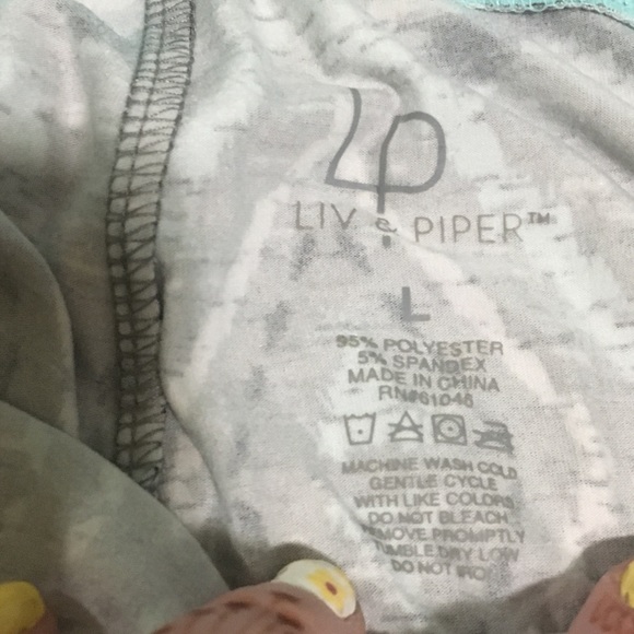 Geometrical Pattern Leggings - Picture 3 of 3